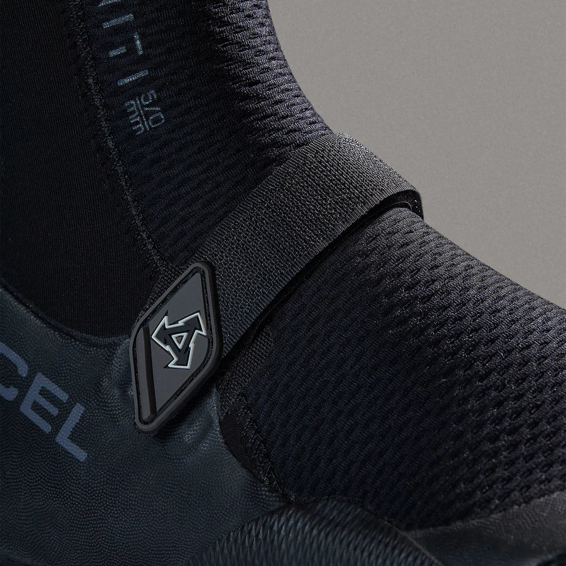 Xcel Infiniti 5mm Split Toe Wetsuit Boots - Image 4